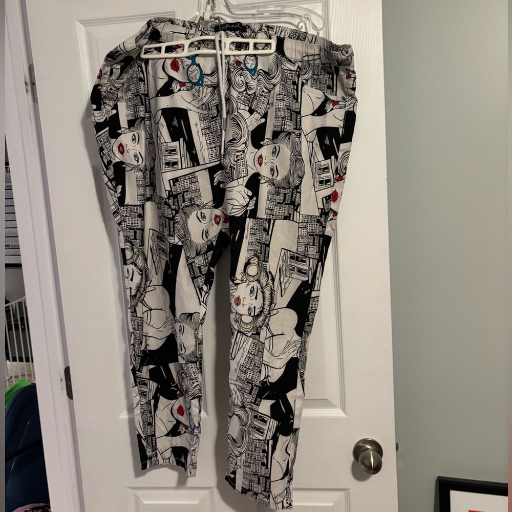 Pop Art Graphic Black and White Comic Print Pants
